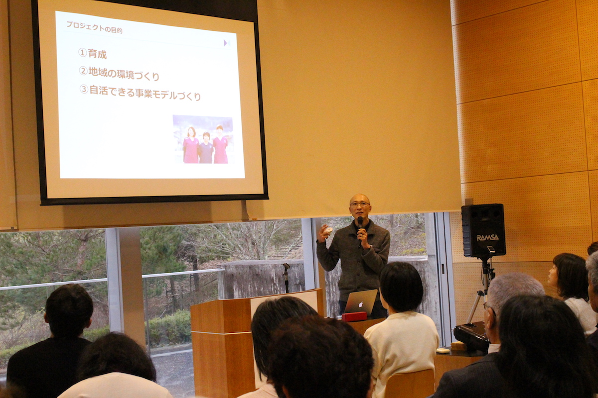 我楽田工房の代表の横山も、地域の方々にコミュニティナースとは何かを紹介しました。